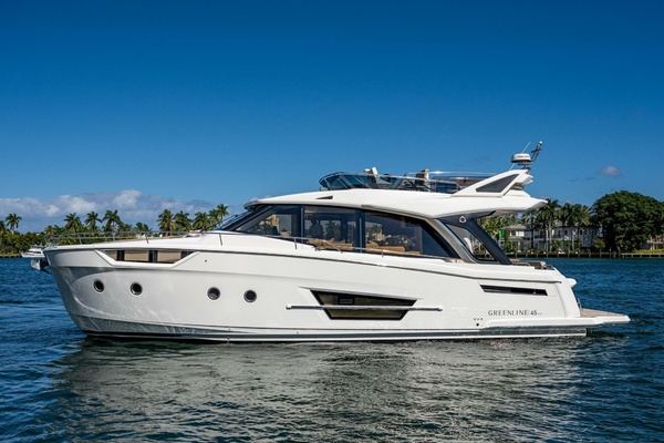45ft Greenline Yacht For Sale
