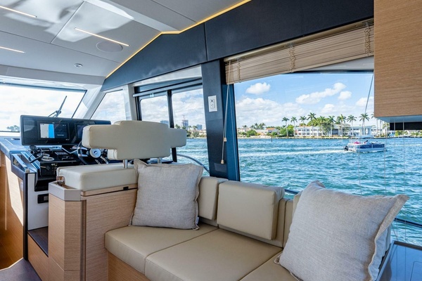 45ft Greenline Yacht For Sale