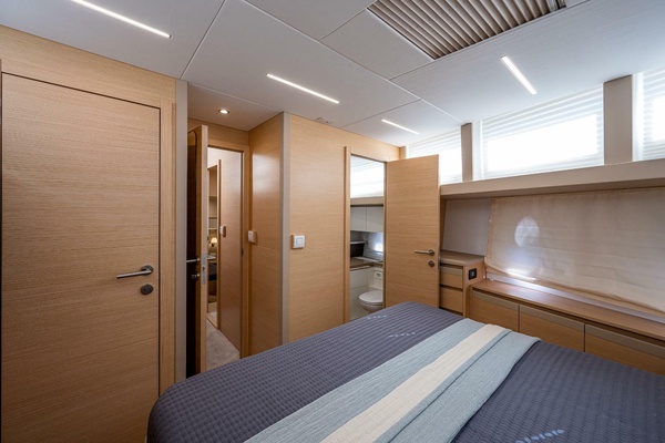 45ft Greenline Yacht For Sale