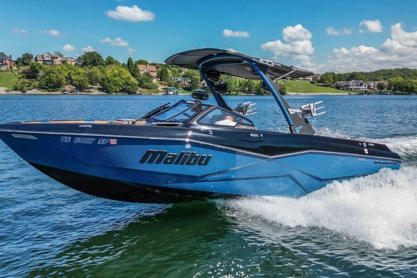 2022 Malibu Wakesetter 25 LSV