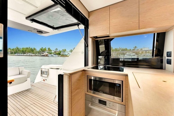 Ferretti Yachts 500 Yacht For Sale