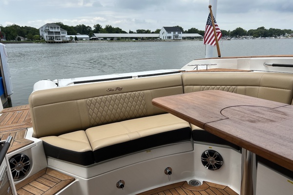 FUN DREAM 35ft Sea Ray Yacht For Sale