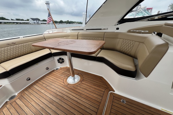 FUN DREAM 35ft Sea Ray Yacht For Sale