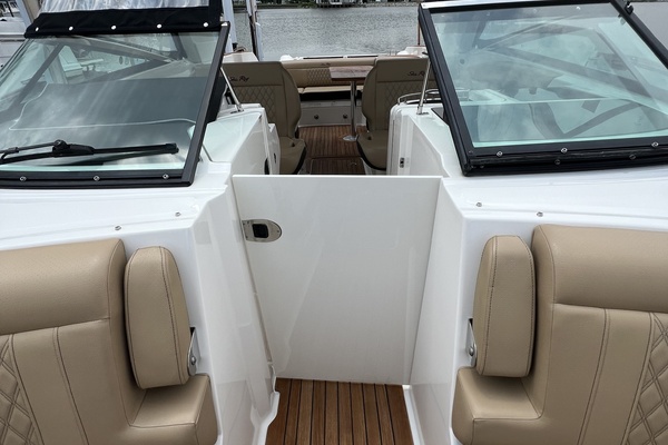 FUN DREAM 35ft Sea Ray Yacht For Sale