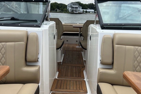 FUN DREAM 35ft Sea Ray Yacht For Sale