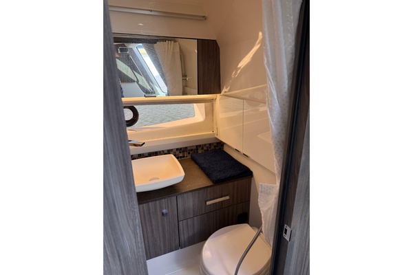 PRICED TO SELL  40ft Sea Ray Yacht For Sale