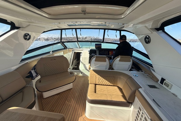 PRICED TO SELL  40ft Sea Ray Yacht For Sale