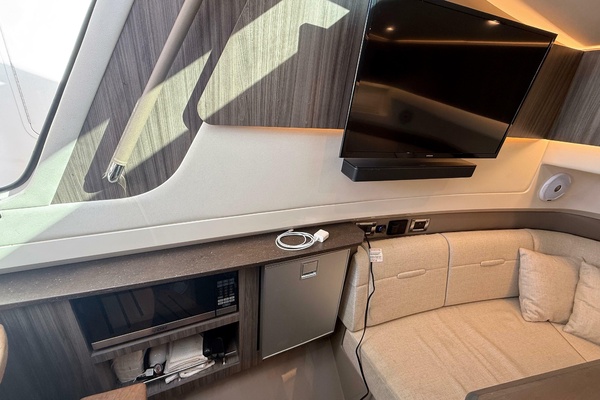 PRICED TO SELL  40ft Sea Ray Yacht For Sale