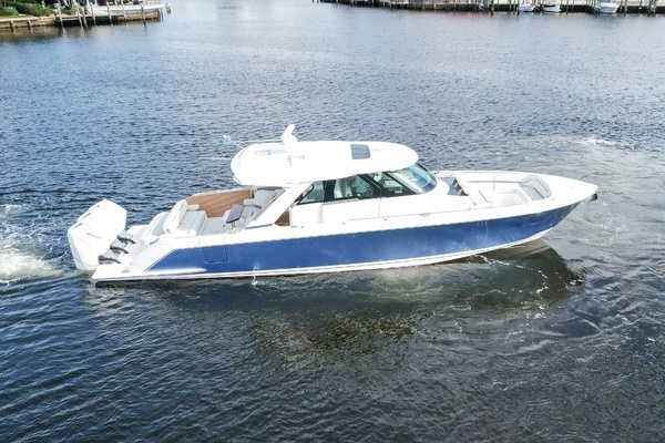 48-ft-Tiara Yachts-2022-48 LS- Detroit Michigan United States  yacht for sale