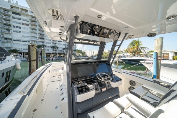 40ft World Cat Yacht For Sale