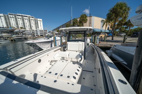 40ft World Cat Yacht For Sale