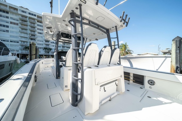 40ft World Cat Yacht For Sale