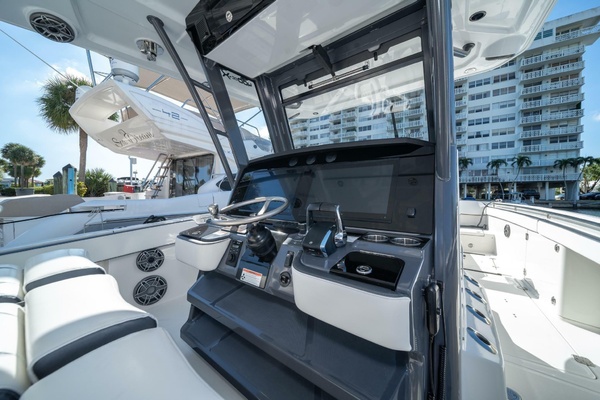 40ft World Cat Yacht For Sale