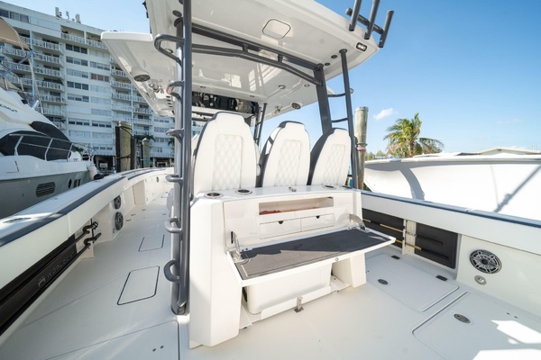 40ft World Cat Yacht For Sale