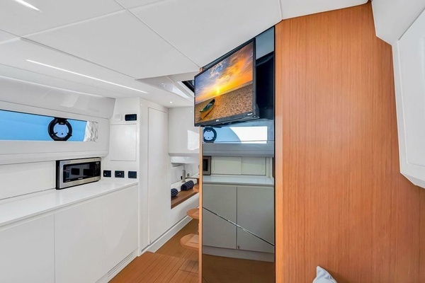Bluegame BG 42 Yacht For Sale