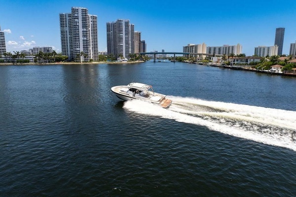 Ocean One 42ft Bluegame Yacht For Sale
