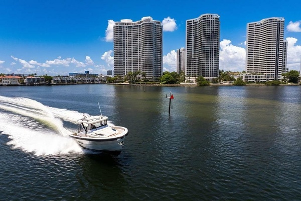 Ocean One 42ft Bluegame Yacht For Sale
