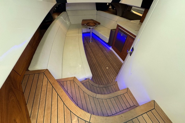 Da Wetta Da Betta 42ft Boston Whaler Yacht For Sale