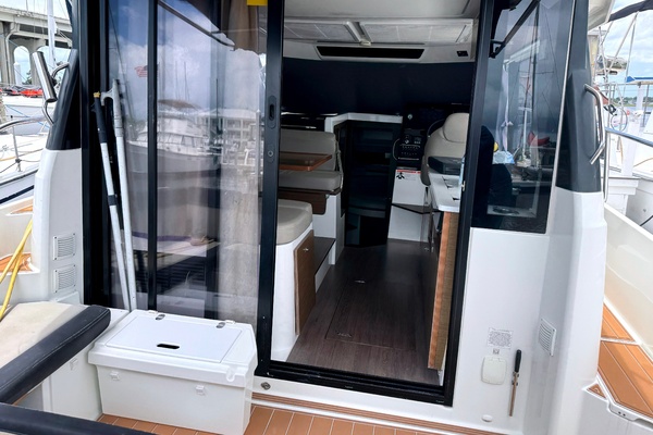 Bohemian 34ft Jeanneau Yacht For Sale