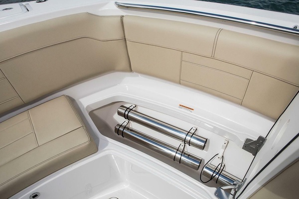 34ft Pursuit Yacht For Sale