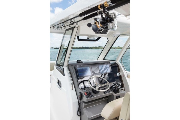 34ft Pursuit Yacht For Sale