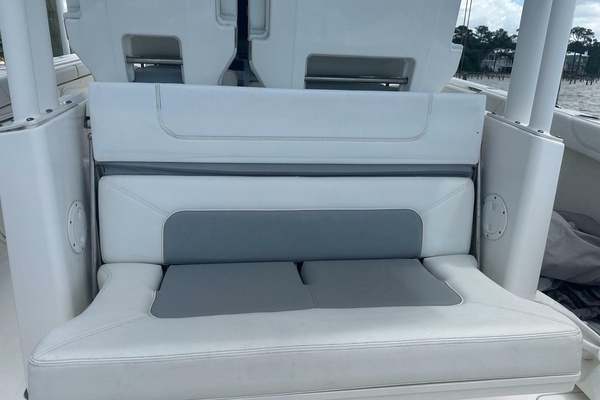 34ft Pursuit Yacht For Sale