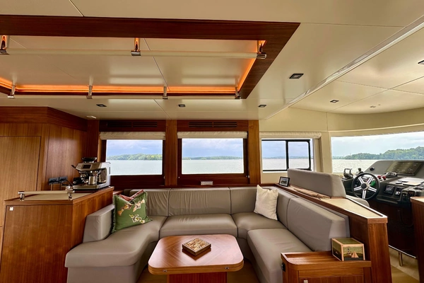2021 Sirena 58
