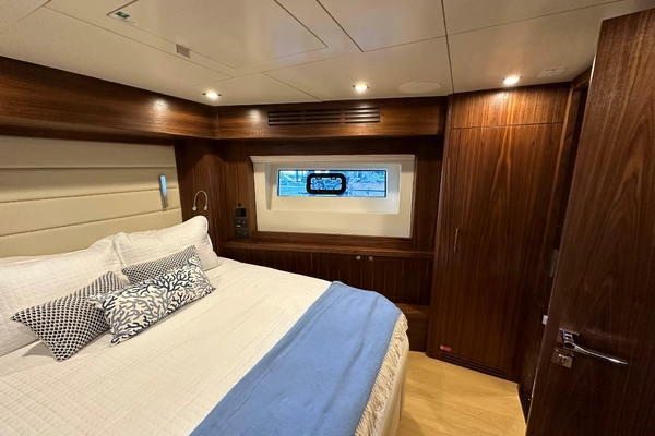 2021 Sirena 58