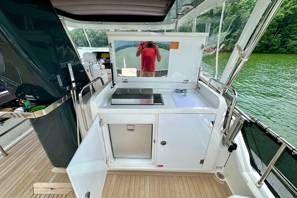 2021 Sirena 58