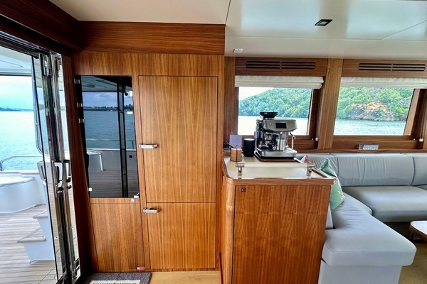 Sirena 58 Yacht For Sale