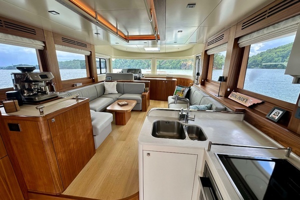 Sirena 58 Yacht For Sale