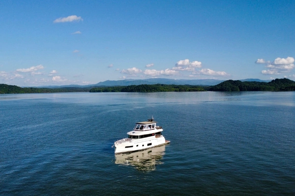 2021 Sirena 58