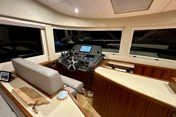 2021 Sirena 58