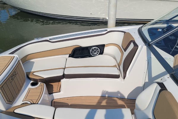 25ft Yamaha Boats Yacht For Sale