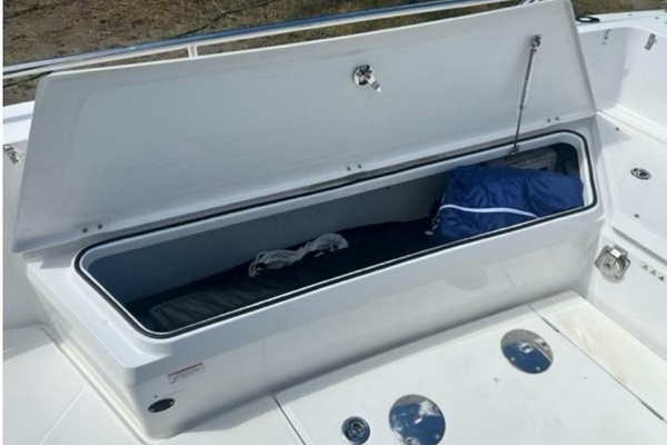 28ft Axopar Yacht For Sale