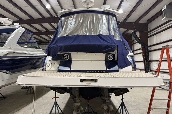 2018 Regal 35