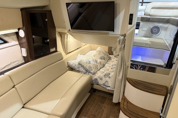 2018 Regal 35