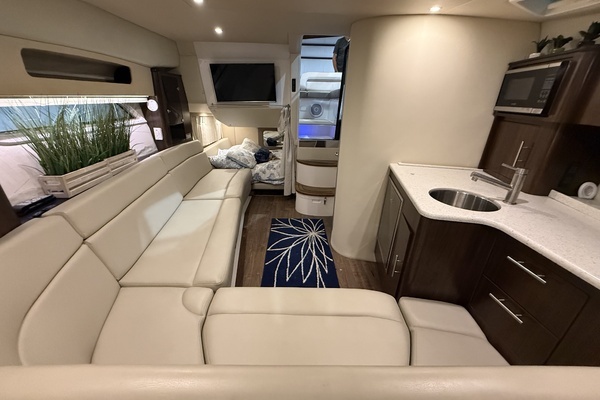 2018 Regal 35