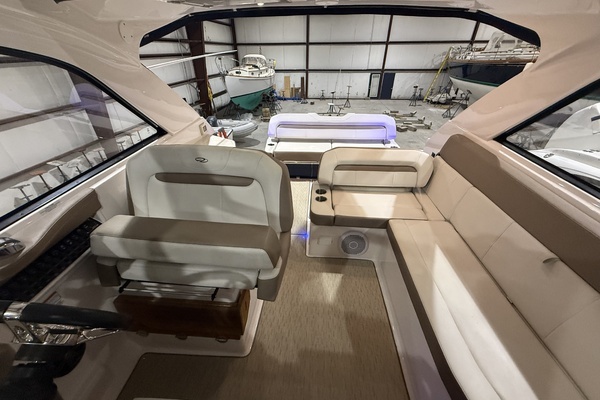 2018 Regal 35