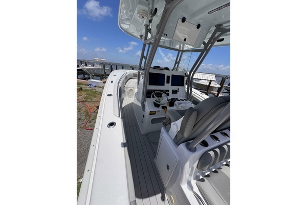 2020 Cape Horn 31