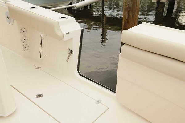 Dancin  A Jig 35ft Cobia Yacht For Sale