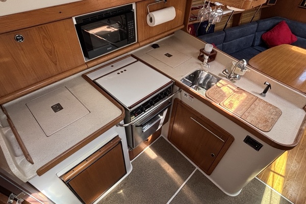Casperina 38ft Catalina Yacht For Sale