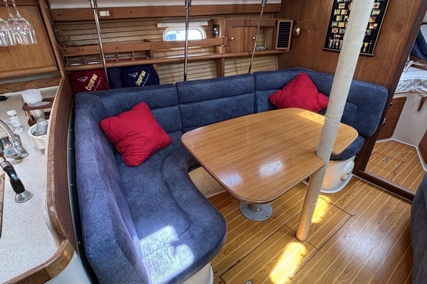 Casperina 38ft Catalina Yacht For Sale