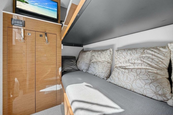 FREESTYLE 9 50ft Cruisers Yachts Yacht For Sale
