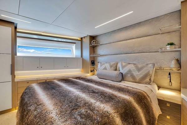 92ft Hargrave Yacht For Sale