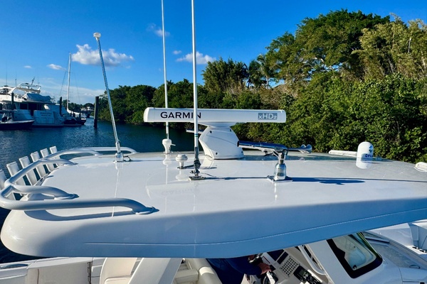 37ft Intrepid Yacht For Sale