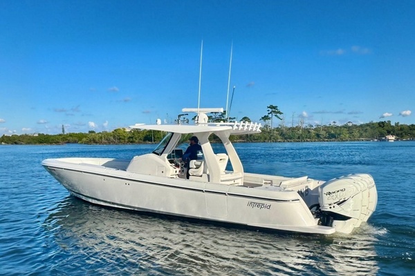 2020 Intrepid 375 Nomad SE