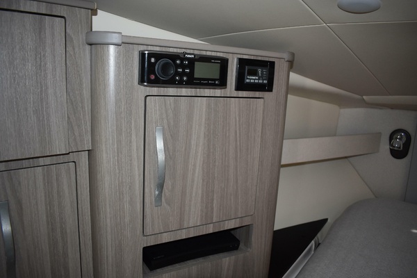 35ft Regal Yacht For Sale