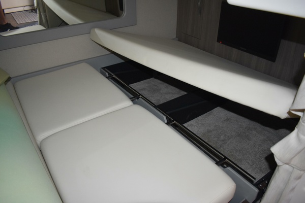35ft Regal Yacht For Sale