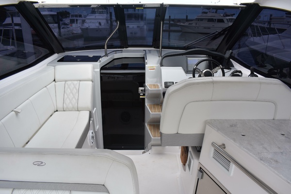 35ft Regal Yacht For Sale